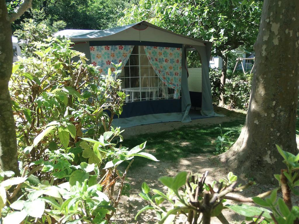 Camping Les Sources 圣让杜加尔 客房 照片