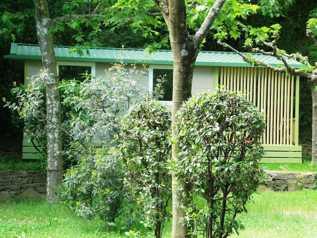 Camping Les Sources 圣让杜加尔 客房 照片
